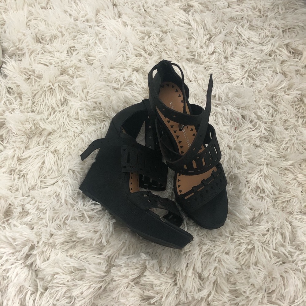 Chinese laundry black wedges